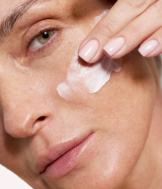 Увлажняющий солнцезащитный крем для лица  SPF 50